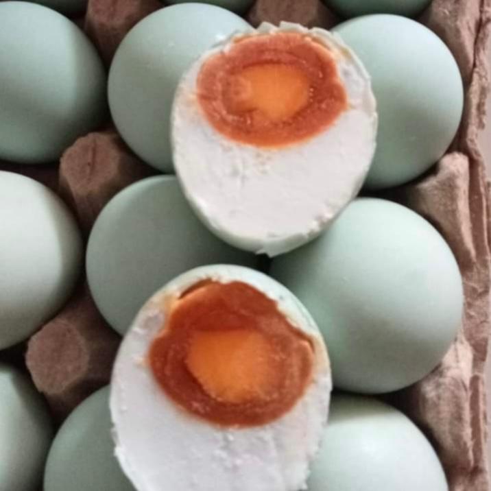 Telur Bebek Asin Matang